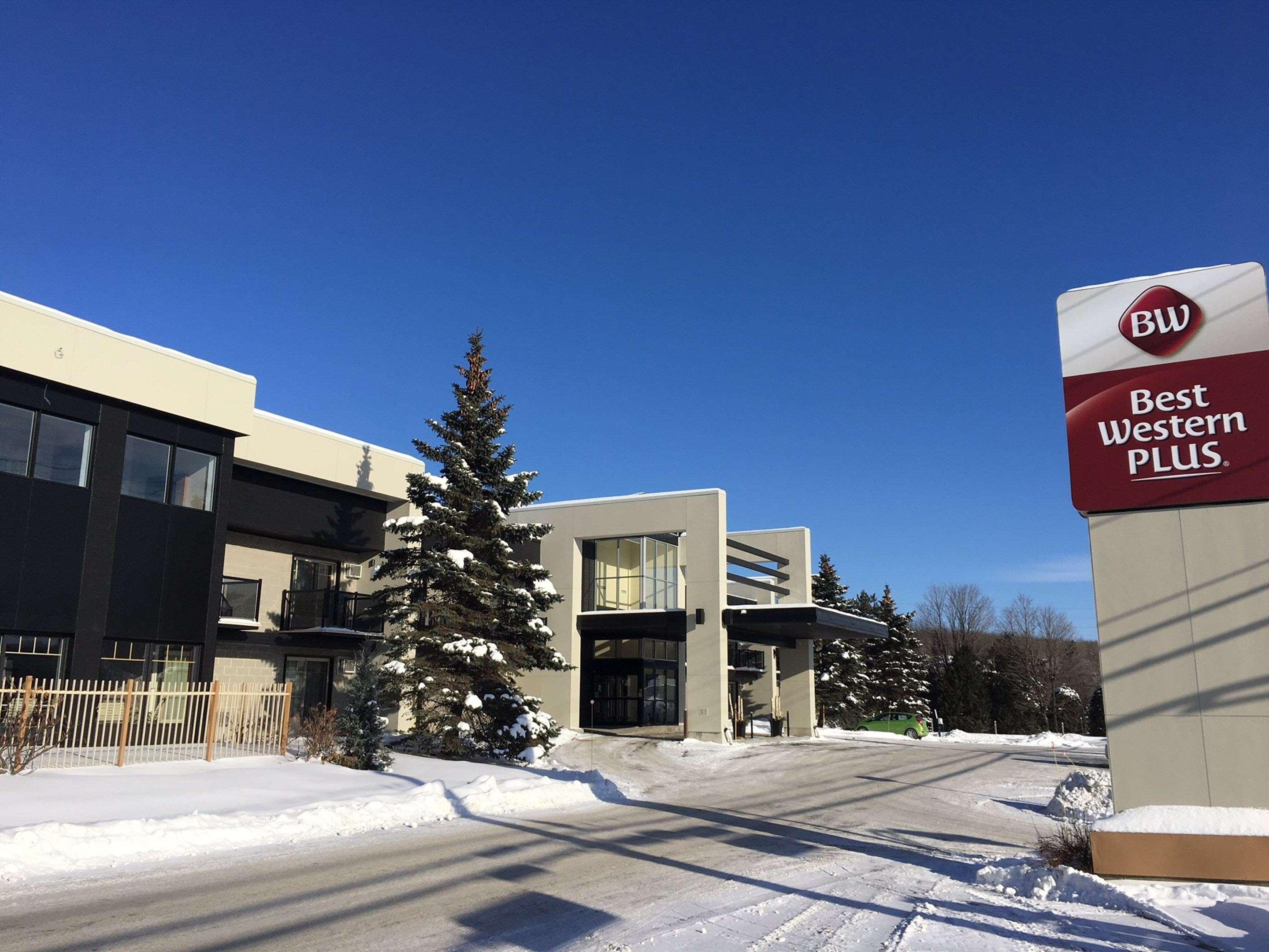 Best Western Plus Mont-Laurier Hotel Exterior photo